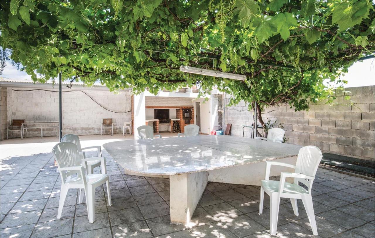 קרבקה דה לה קרוז Awesome Home In Caravaca With Kitchen מראה חיצוני תמונה
